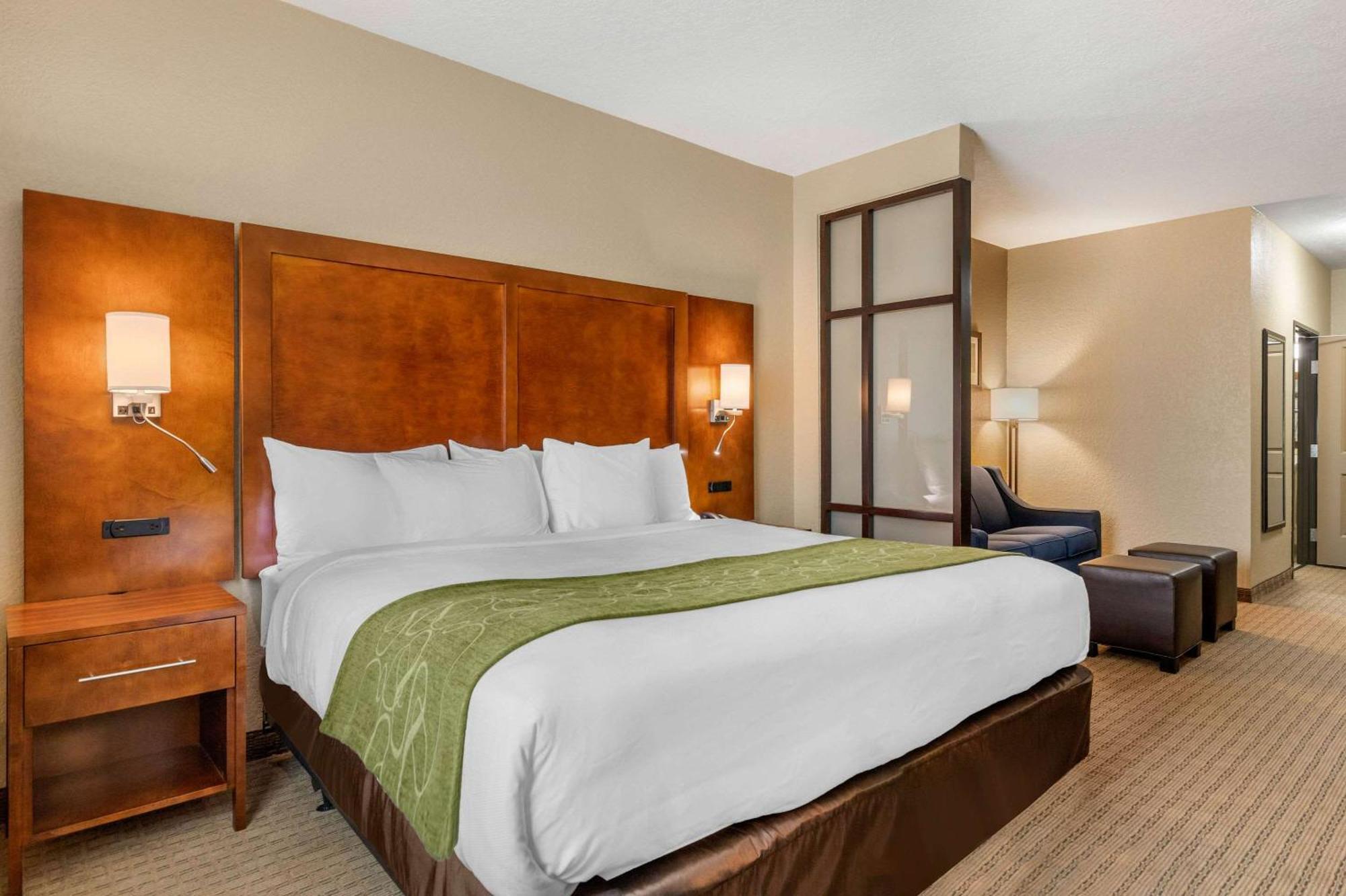 Comfort Airport North 3*
